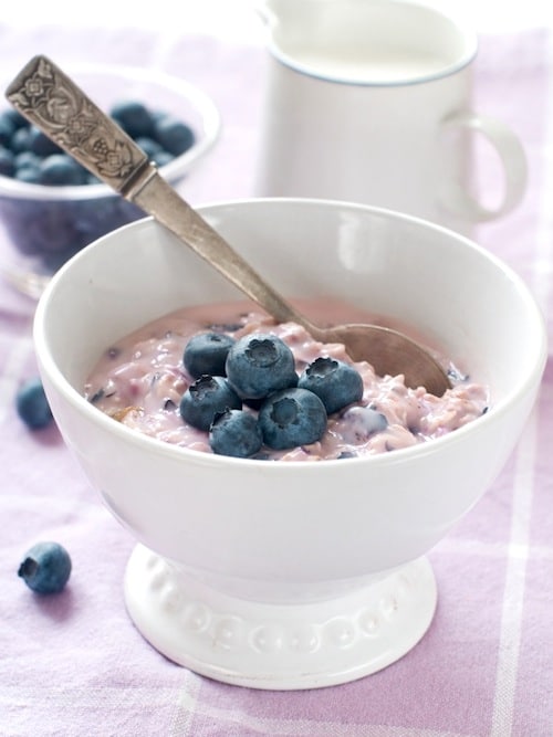 https://fearlessfresh.com/wp-content/uploads/2008/07/blueberry-oatmeal500.jpg