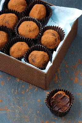 Vegan Truffle Recipe on http://www.theculinarylife.com