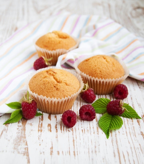 Raspberry Flax and Almond Flour Muffins on http://www.theculinarylife.com