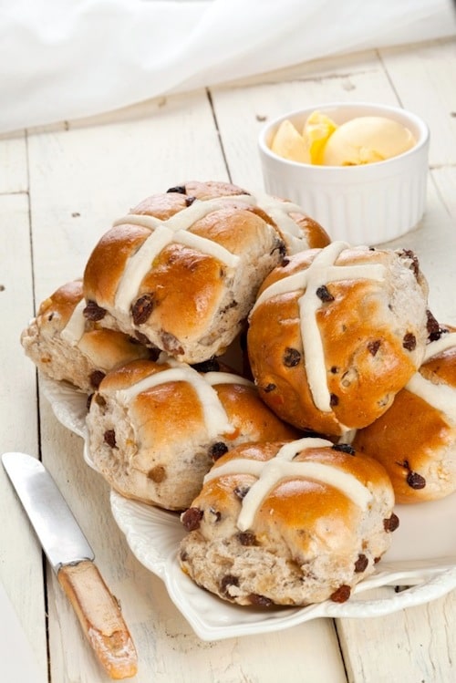 Apricot, Cherry, Cranberry and Cardamom Hot Cross Buns Recipe