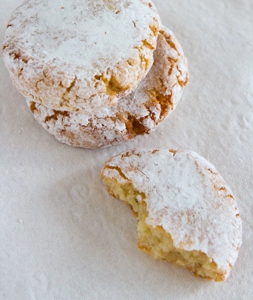 Italian Almond Cookies (Ricciarelli) and Tips for Gluten-Free Christmas Cookies on https://www.theculinarylife.com