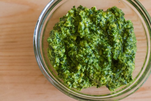 Refreshing Parsley Pistachio Pesto on http://www.theculinarylife.com